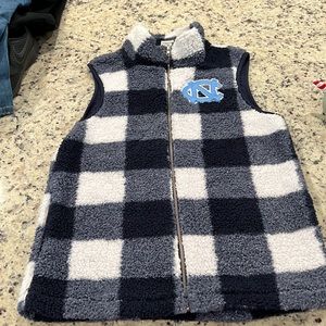 PINK Victoria’s Secret UNC Sherpa Vest ONLY WORN A FEW TIMES